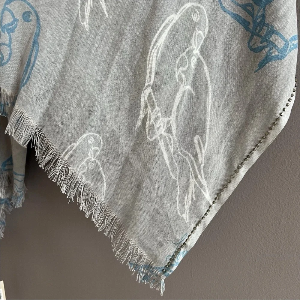 Banana Republic Heritage Womens Organic Cottage Blend Parrots Fringe Gray 33x58